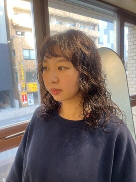 シーン(seen.) クシュっとハードめくせ毛パーマ