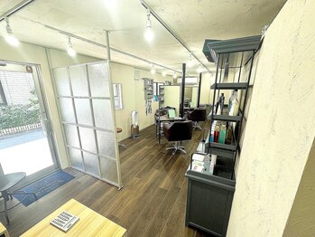 ライフ 住道店(Lyfe)の写真/女性スタイリストがマンツーマン担当！髪質改善で理想の美髪へ導くサロン☆ウルトラファインバブルも大人気