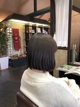 ナトゥーラ 岐阜(Natura) グレージュロブ