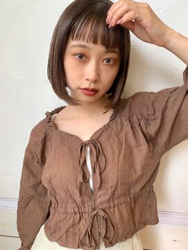 ニティー(Ngiti) 前下がりワンレンボブ