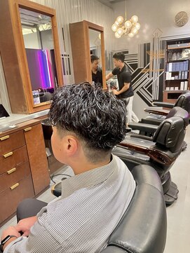 ヤード(YARD) ビジネスアップバング×スパイラルパーマ