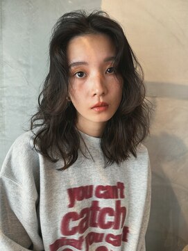 ヒュージ 三軒茶屋(huge) レイヤーカットで可愛いスパイラルパーマ