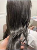 オリーブグレー