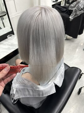 ウィステル ホワイトシルバー『こーき』
