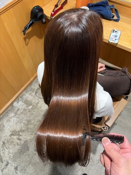 アンフィ 東京(Amphi) うる艶やわらかブラウンベージュ♪