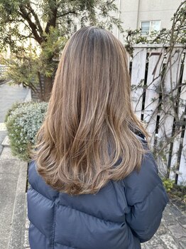 アトリエドゥーディマンシュ atelier doux dimancheの写真/《ダブルカラー/ハイライト/インナーカラー》ブリーチ&カラーの知識豊富なスタイリストが提案【自由が丘】
