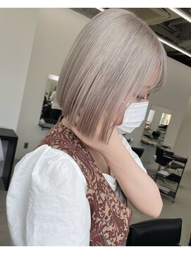 リノート バイ エゴル 太田川(Linoet by ENGOL) ホワイトベージュ/ブロンド/ハイトーンカラー