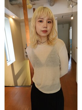 ロプート(Loput) ナチュラルブロンド