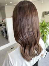 ラヴィ(La vie) 艶髪ラベージュカラー