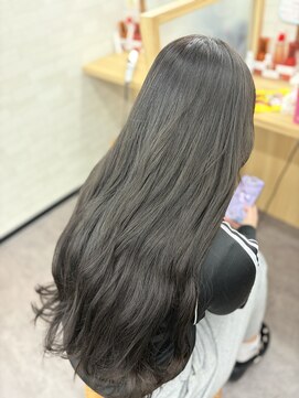 オリーブカラー