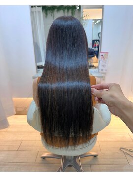 シゲ 自由が丘店(SHIGE) 白髪染めも髪質改善カラーでマイナス10歳40代50代白髪ぼかし美髪