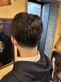 トウキョウバーバーヴァッシュ 神保町店(Tokyo Barber VASH)&nbsp;サイドと襟足を自然に締めたナチュラルなテーパーフェードです。