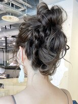 アイティーバイアルバム 北千住店(IT by ALBUM)&nbsp;ニュアンスお団子アレンジ_ショコラアッシュ_ba407052