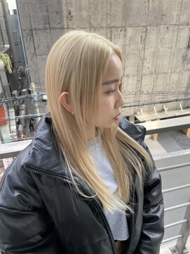 シィーム(cime) ゴールドベージュカラー