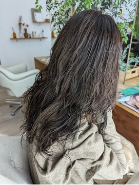 イルプロム(illuprom.) ウェーブパーマ