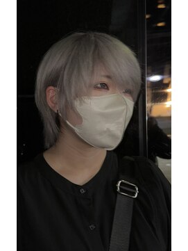 ミューズ(Meuz) シルバーグレー×マッシュウルフ