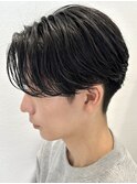 黒髪ビジネスセンターパートニュアンスパーマ毛流れ2ブロック