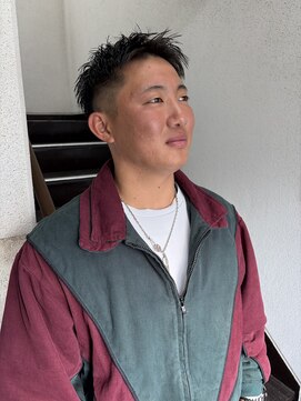 バトン(BATON) アップバングスタイル