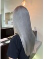 タイドヘアー 高槻2号店(TIDE HAIR)&nbsp;ケアブリーチ使用、色落ちまで綺麗なシルバー