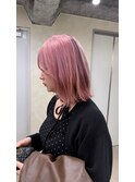 ピンクベージュ