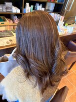ヴァンカウンシル 清須店(VANCOUNCIL)&nbsp;立体的で美しい艶の外国人風ハイライトカラー 巻き髪アレンジ
