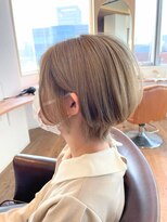 ドルチェ(dolce)&nbsp;耳かけショート　アッシュグレー　ハイトーン