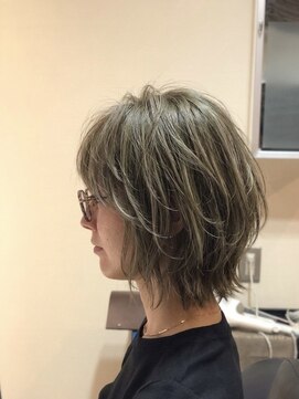 ナゴミノヒトトキ(NAGOMI NO HiTOTOKi) 20代、30代、40代／ミディアムスタイル／オリーブベージュ(仙台)