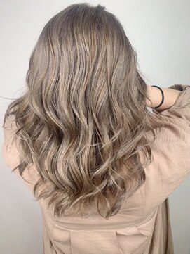 アンダーバーホワイト 静岡店(_WHITE) ペールベージュ