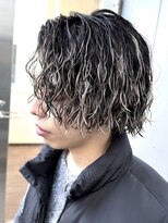 ウェイビーエフティフィフス 横浜西口(WAVEY ft.fifth) ツイストスパイラルパーマメンズマッシュセンターパート横浜西口