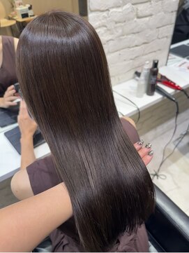 フリーラ 表参道(freera) 潤艶アッシュブラウン