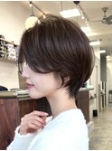 ☆束感ハンサムショート　大人くびれショート　グレージュ
