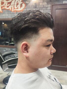 スリーセント 栄(3/cent) スリックバック/フェードカット/スキンフェード