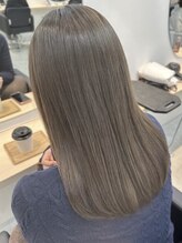 <<オリーブグレージュ >>人気の王道カラーで作る赤み OFFの透け感Styleに[木更津/ダブルカラー /髪質改善] 