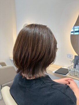 ルーチェココ ブラン(Lu'ce coco blanc) 軽やかレイヤーショートボブハイライトカラー