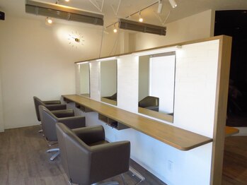 アンサーバイシャルム(Answer by charme)の写真/少人数サロンだから周りを気にせずリラックス◇ほっと一息くつろげる居心地の良い空間をご提供します。