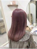 ピンクベージュ