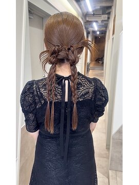 RAU. ベージュカラー/ブリーチなしダブルカラー/ヘアセット お呼ばれヘアセット/ヘアアレンジ