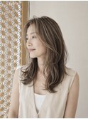 50代セミロングレイヤー白髪ぼかし透明感ハイライト有楽町
