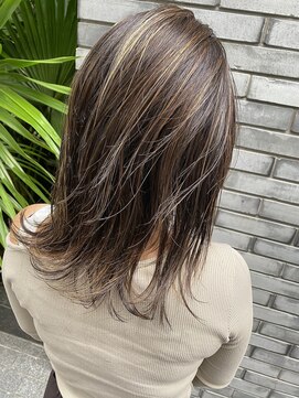 ノラ ウメダ(NORA UMEDA) 【NORA UMEDA 高木】3Dコントラストハイライトカラーグレージュ