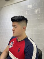 メリケンバーバーショップ フクオカ(MERICAN BARBERSHOP FUK)&nbsp;ツーブロックツイストパーマビジネスかき上げフェードS16