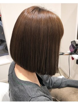 ヘアーデェカラー(hair de KOLOR) 前下がりボブ