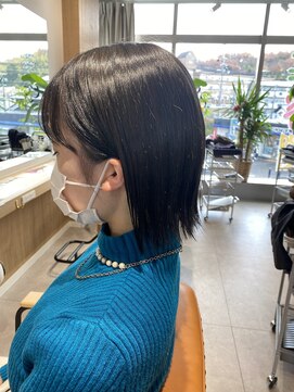 エスバイラッシュ(es by rush) ボブ