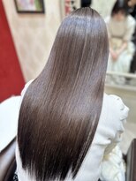 フェリーエスト(FEERIE est)&nbsp;ずっと触りたくなるような艶髪へ☆髪質改善トリートメント☆