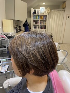 ヘアアンドデザイン クインテット(hair & design Quintet) 白髪ボカシボブスタイル