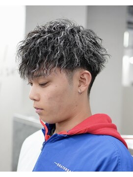 スラッシュ(SLASH) ツイストパーマ/短髪/ホワイトメッシュ/メンズパーマ/姫路