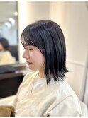 前下がりレイヤーイメチェン小顔美髪切りっぱなしボブ