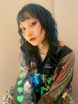 シティ(sity.)&nbsp;グリーン　くすみカラー　レイヤーカット　ウルフレイヤー