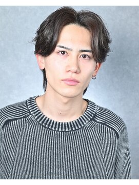 クリーブ 池袋(creeb) フェザーパーマ、毛流れセンターパート、池袋