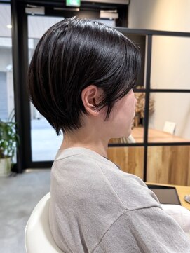 エヌ(nnn.) ショートボブ/大阪/梅田/中崎町/茶屋町