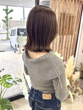 ラフ(laugh) 切りっぱなしボブ / ベージュカラー